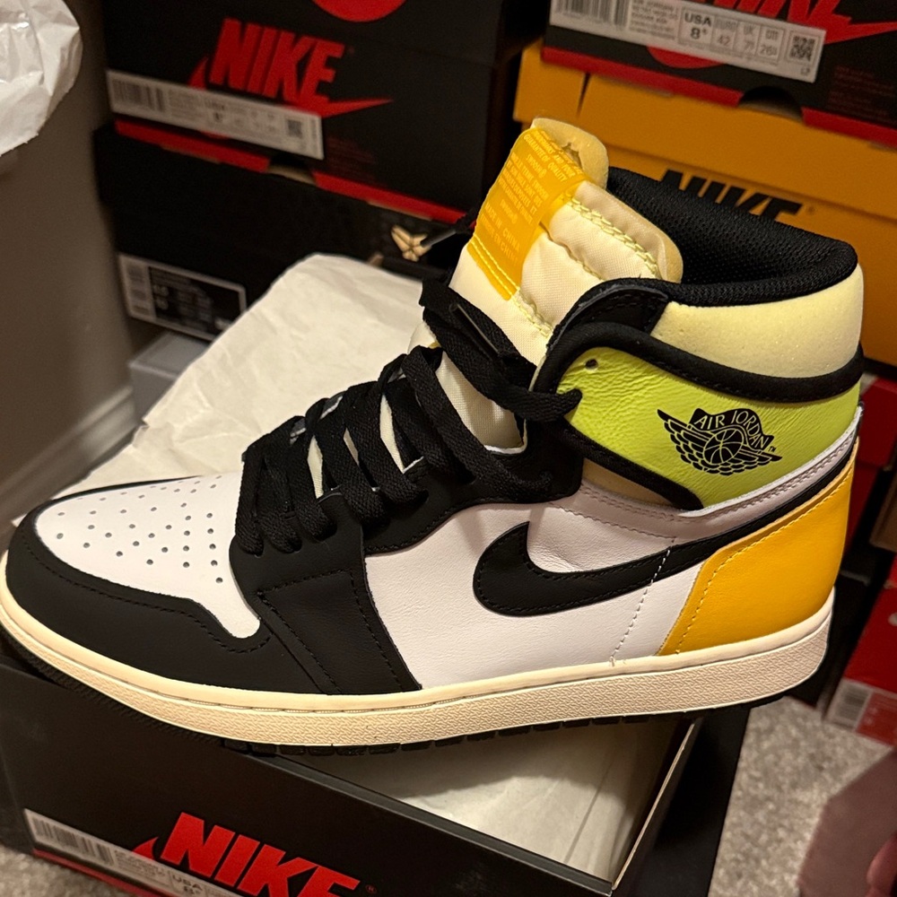 Jordan 1 Sneakers Black Yellow White